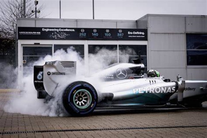 How many G's are in F1?