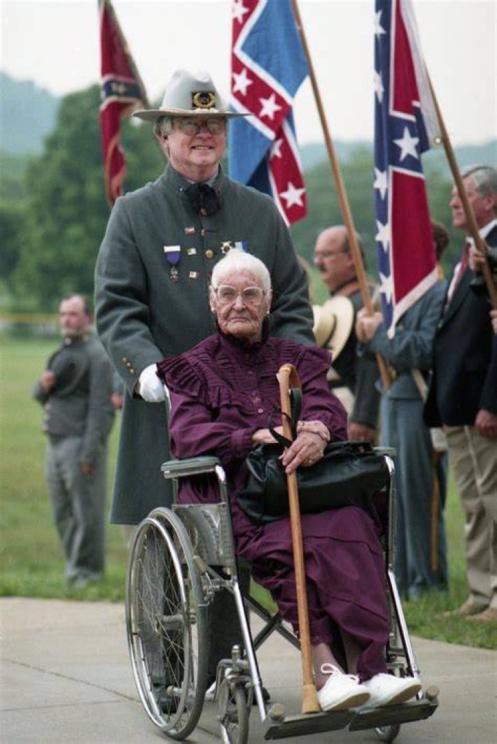 Who was the last surviving Confederate soldier?